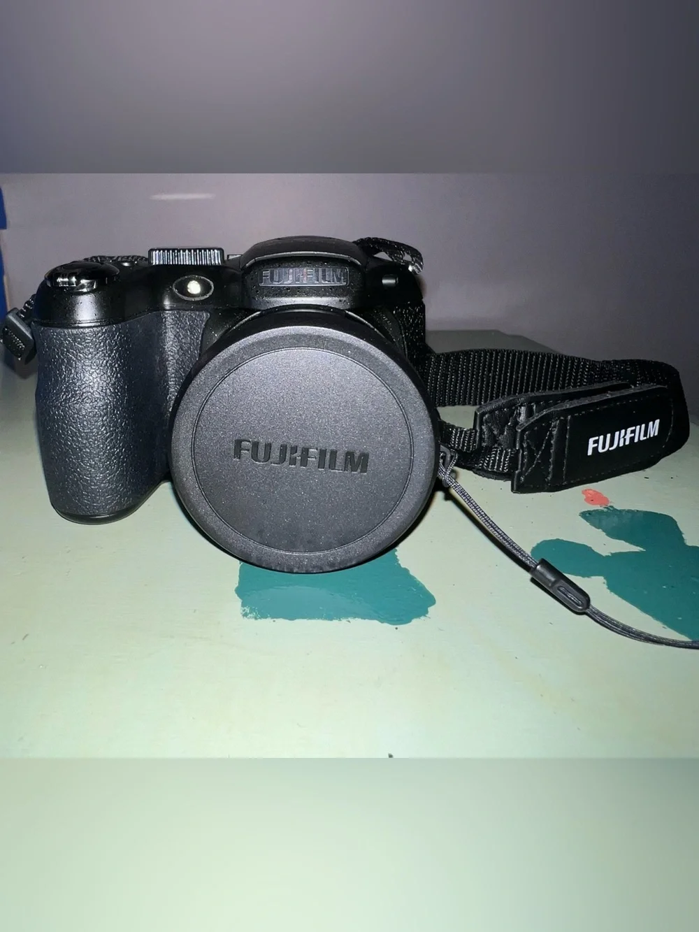 Fujifilm FinePix S2500HD 12MP with 18x Optical Dual Image Stabilized Zoom